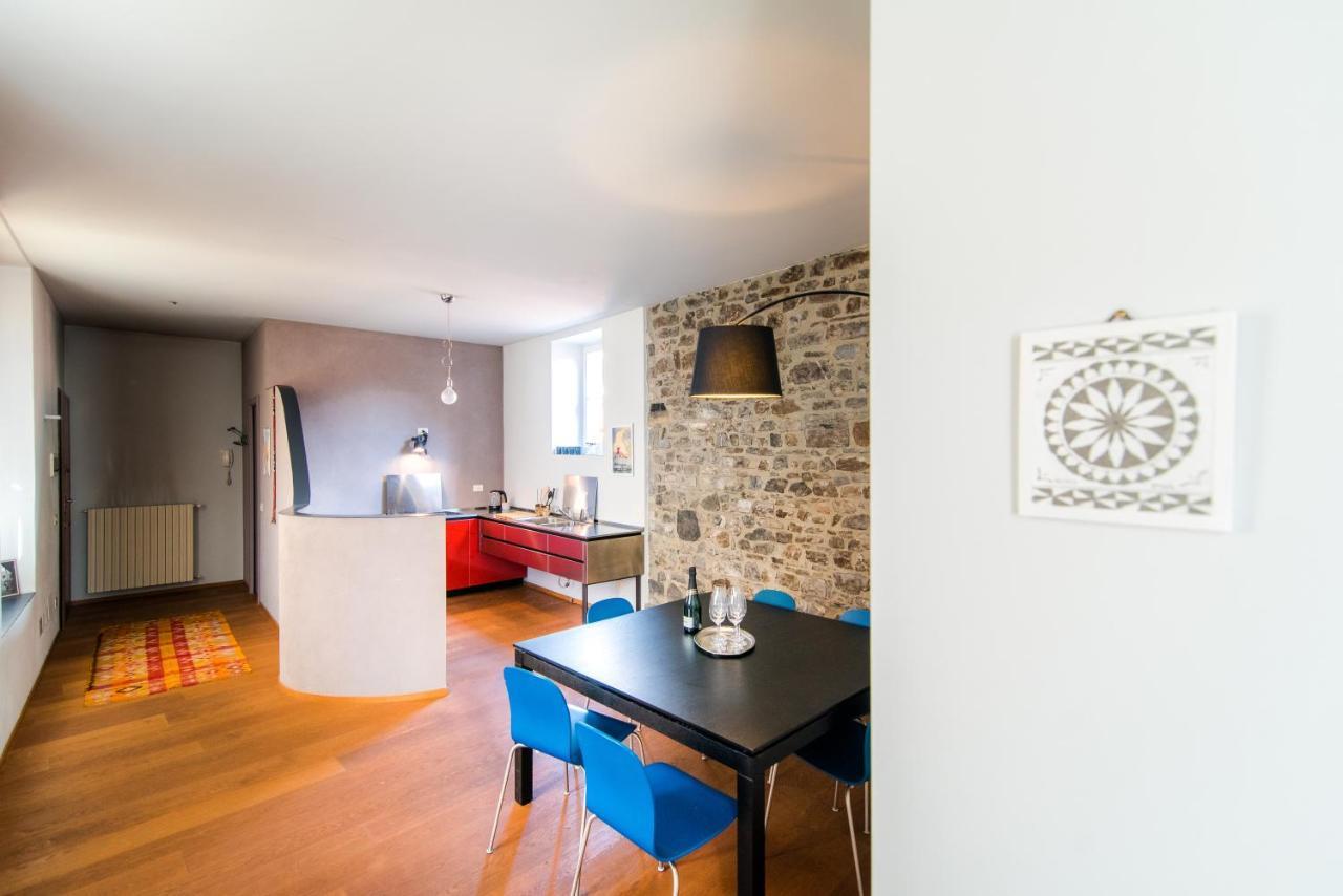 Antica Via Volta - The House Of Travelers Apartment Como Exterior photo